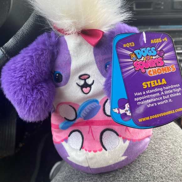 Dogs vs Squirls Stella - Picture 2 of 2